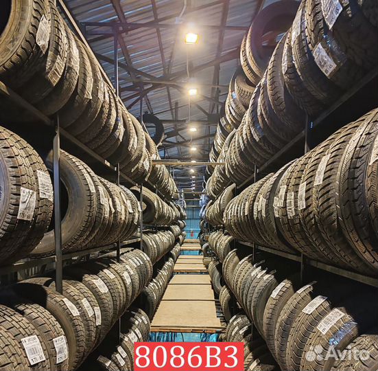 Toyo Winter Tranpath MK4a 215/65 R17 96P