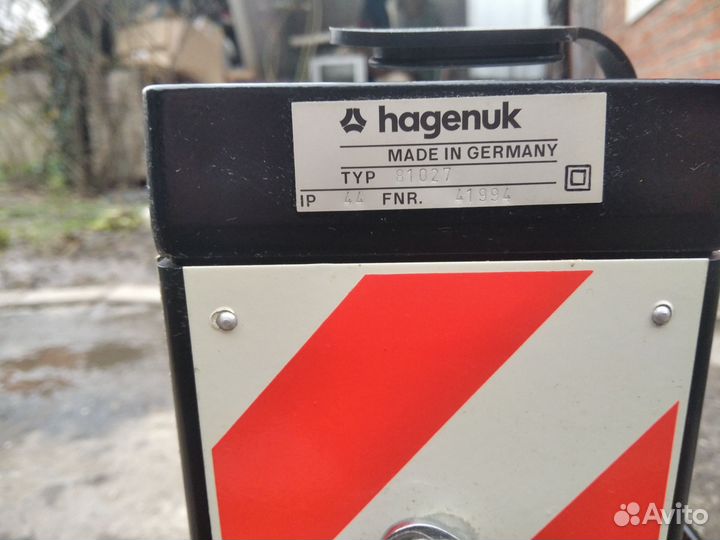 Зарядка для аккумуляторных батареек r20