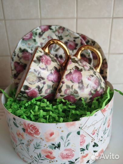 Кофейня пара, английский фарфор