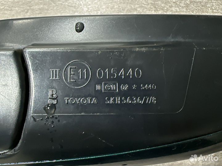 Зеркало правое боковое Toyota Avensis T220