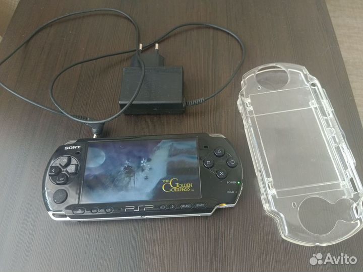 Sony PSP 3008 прошитая+ флешка на 64 Гб