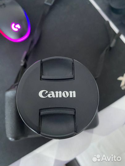 Canon eos 1300d