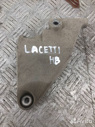 Кронштейн генератора Шевроле Лачетти