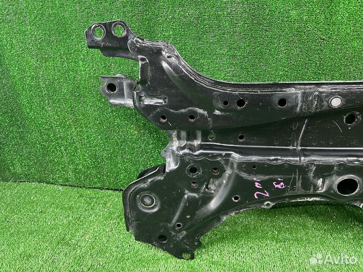 Передняя балка (подрамник) Toyota Corolla