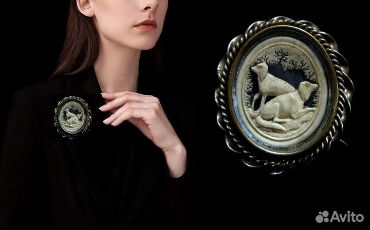 Антикварная Двухсторонняя Камея Собаки и Птицы