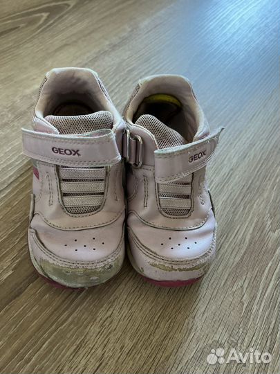 Кроссовки geox 25