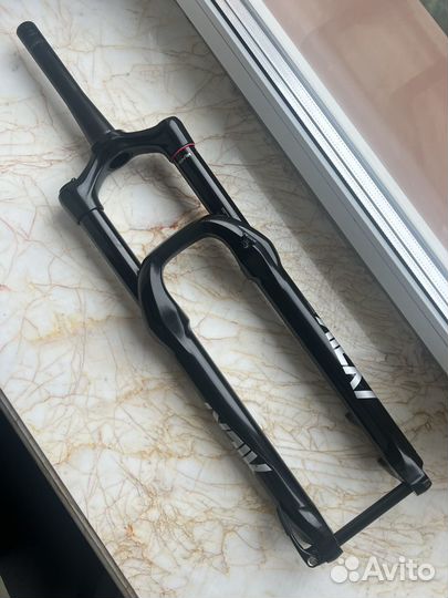 Вилка rock shox 29 Lyrik select