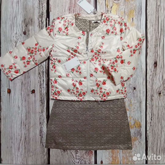 Куртка,плащ весна осень для девочки новая 158