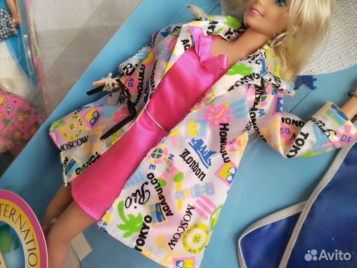 Sunflower Barbie, Barbie International Travel