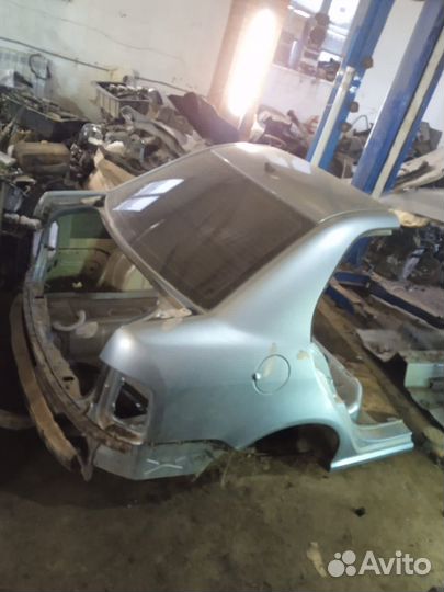 Задняя часть кузова седан Шкода Фабия 1