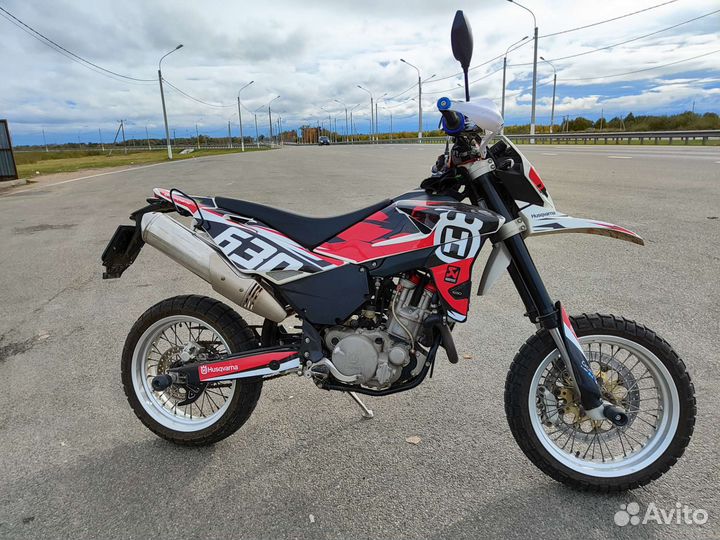 Супермото Husqvarna