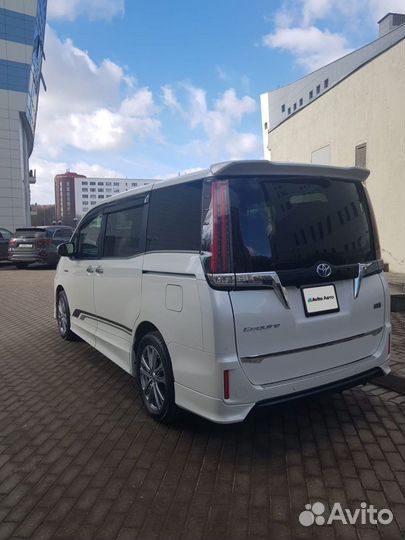 Toyota Esquire 1.8 CVT, 2019, 73 000 км