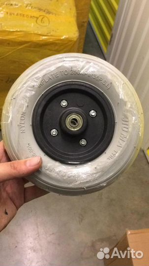 Колёса для инвалидных колясок передние пневматичес