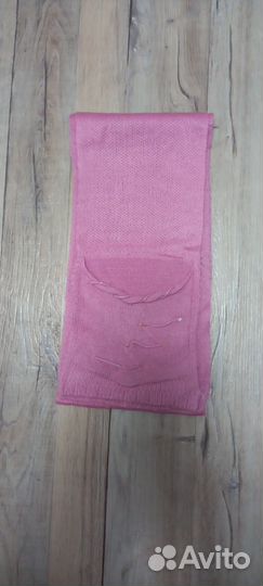 Шарфы и палантины. Доставка