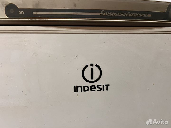 Двухкамереый холодильник indesit