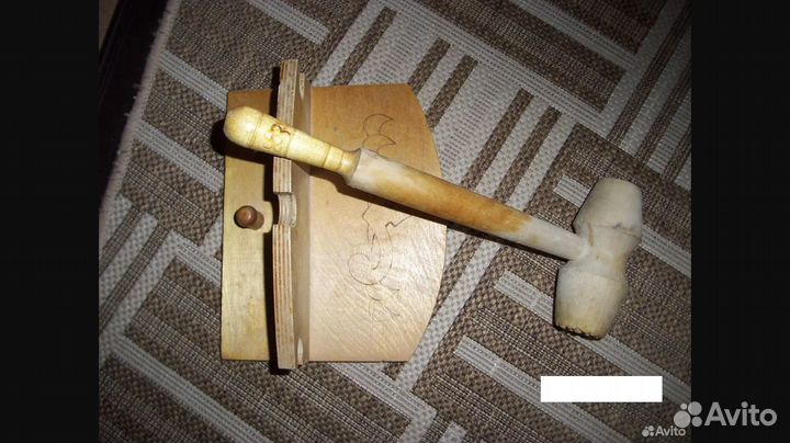 Хохлома-изделия и ножи, ложки,10 фото