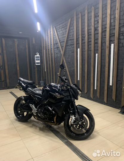 Suzuki B-King GSX 1300