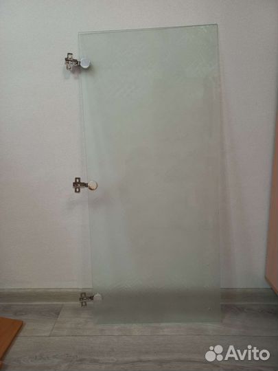 Дверь стеклянная для шкафа