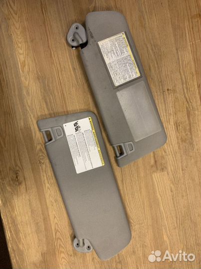 Солнцезащитный козырек Toyota 743100C260