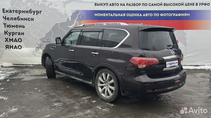 Ручка двери наружная задняя левая Infiniti QX56 (Z62)