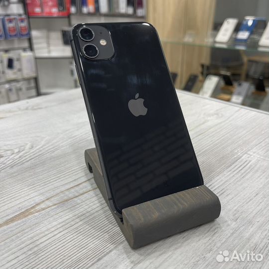 iPhone 11, 64 ГБ