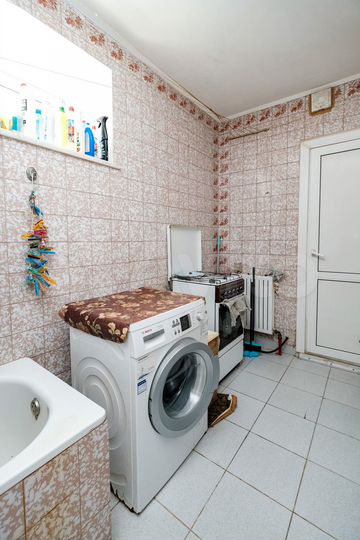 Коттедж 254 м² на участке 8 сот.