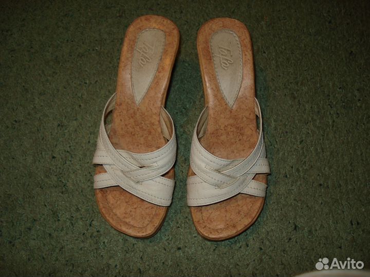 Кожаные шлепки