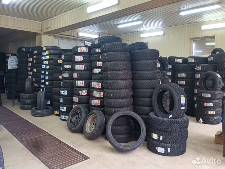 Ikon Tyres Autograph Aqua 3 215/50 R17