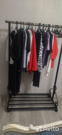 Вешалка напольная