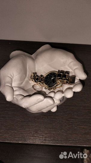 Руки из гипса