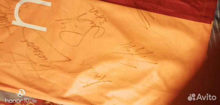 Футбольная форма Galatasaray с автографами