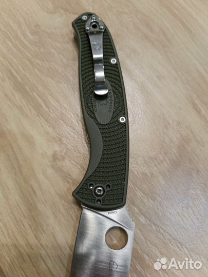 Нож складной Spyderco Resilience