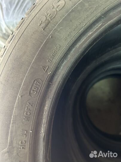 Michelin Latitude Tour 235/55 R17