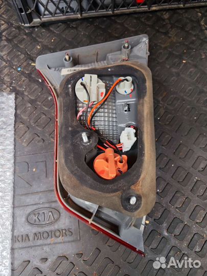 Фонарь в багажник правый для Kia Rio 3 2011-2015