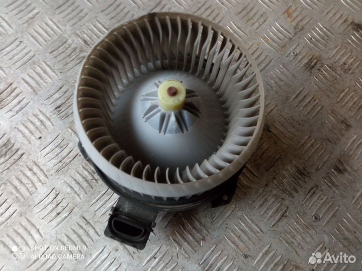 Моторчик печки Тойота Хайлюкс 7