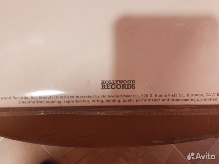 Виниловые пластинки Qween