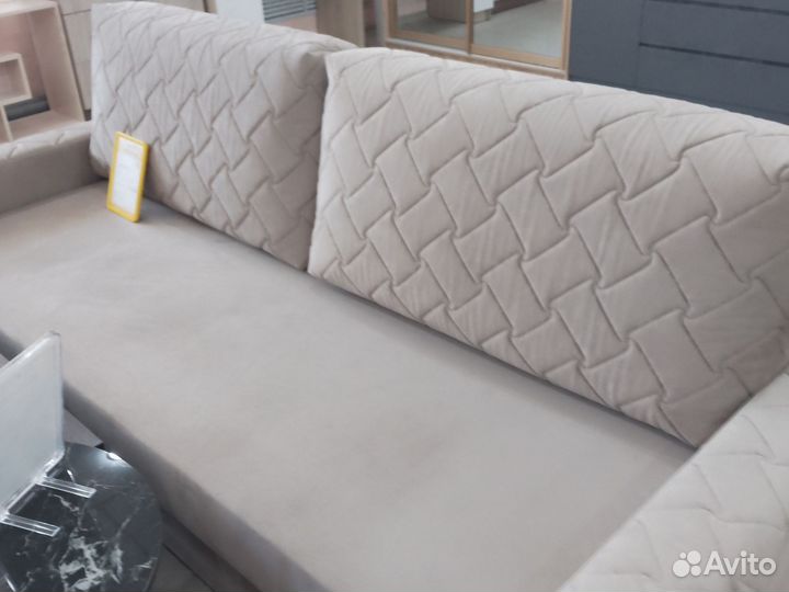 Диван-кровать прямой на пружинном блоке