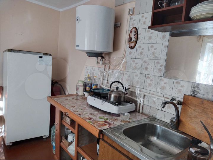 Комната 28 м² в 3-к., 1/1 эт.