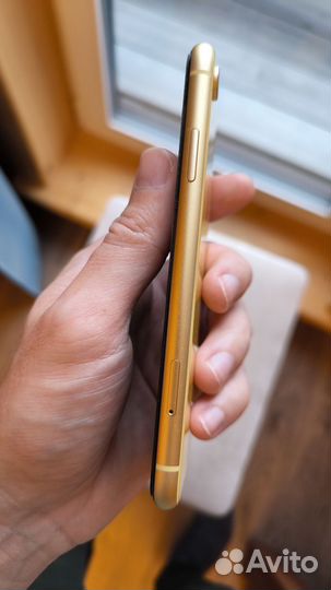 iPhone Xr, 64 ГБ