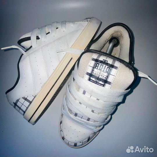Adio taro etnies globe osiris dvs fallen vans dc