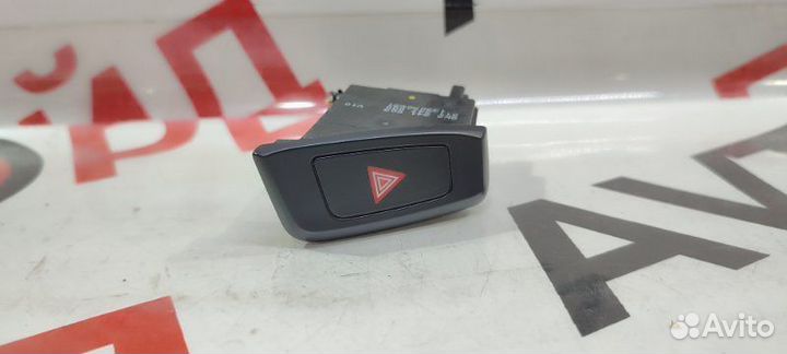 Кнопка аварийной сигнализации Audi A4 8K cdhb