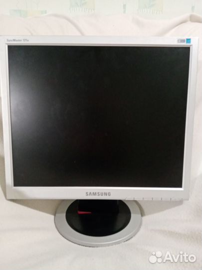 ViewSonic VE710s,Samsung