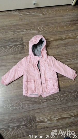 Две куртки для девочки 86