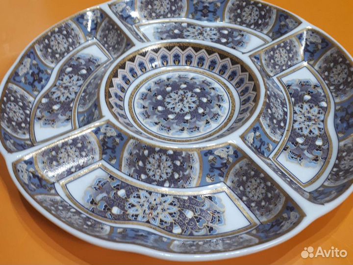 Менажница фарфоровая