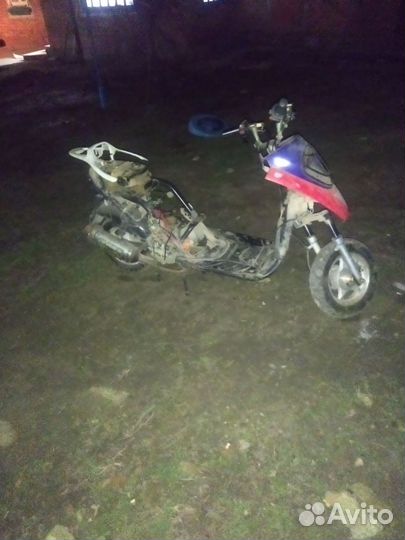 Продается скутер не на ходу надо за водную лапку