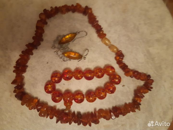 Янтарь, жемчуг