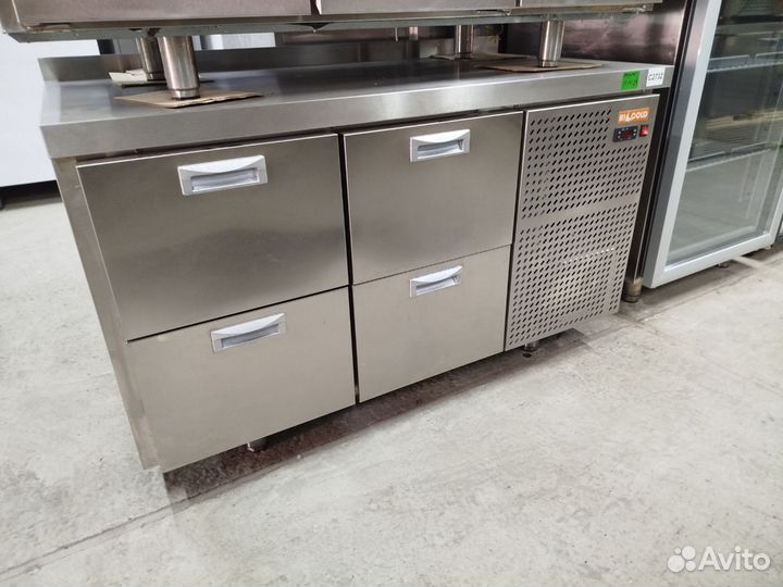 Морозильный стол