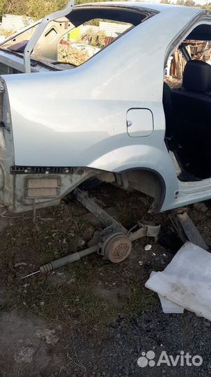 Крыло задние правое на Рено логан