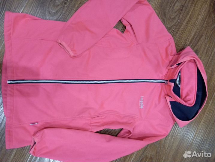 Ветровка Lassie