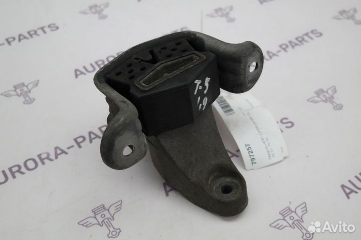 Подушка кпп Transporter T6 2015